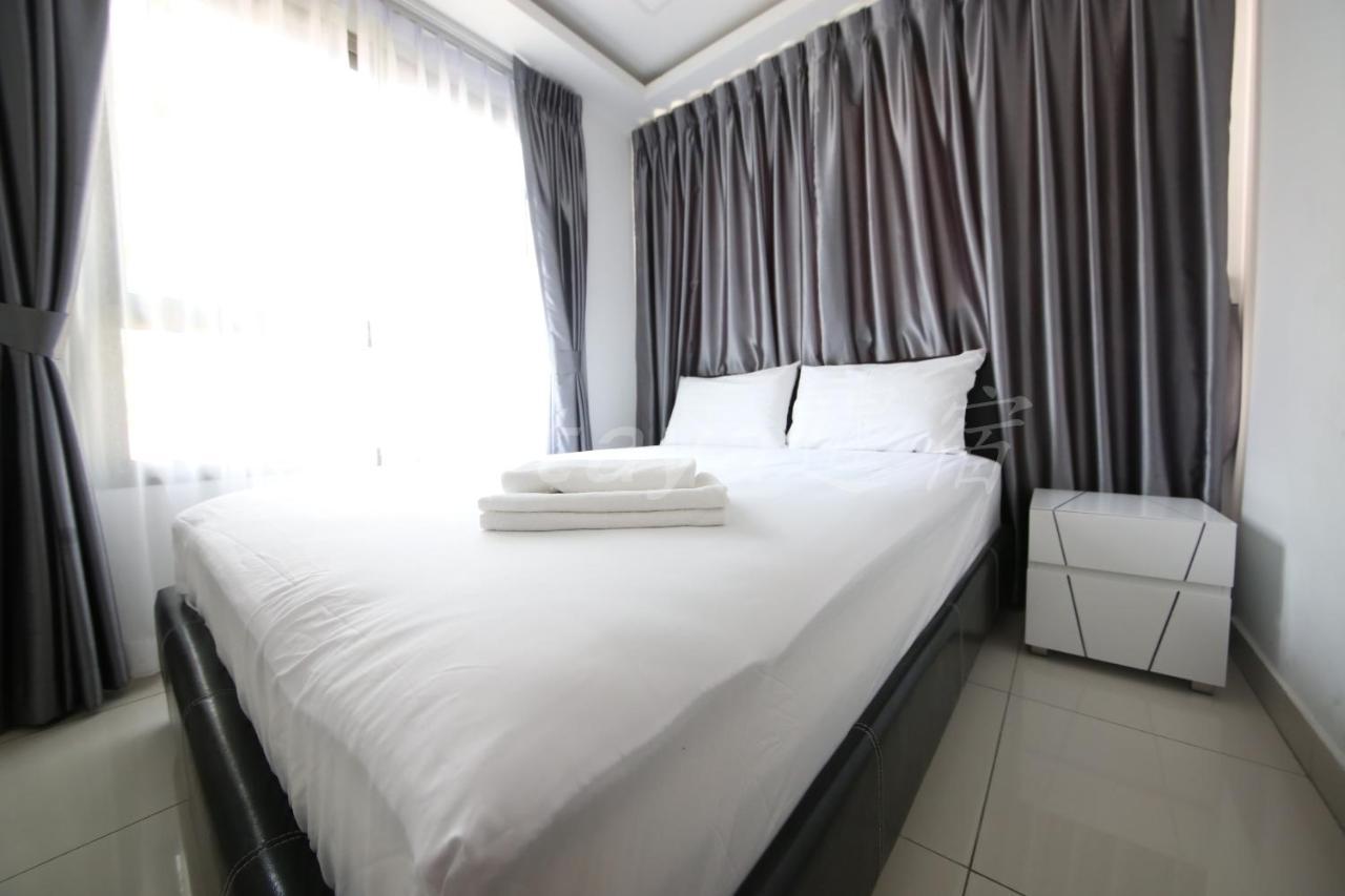 Arcadia Waters Condo Resort Pattaya Exterior photo