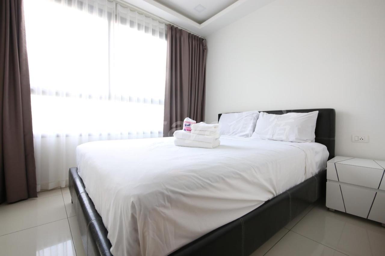 Arcadia Waters Condo Resort Pattaya Exterior photo